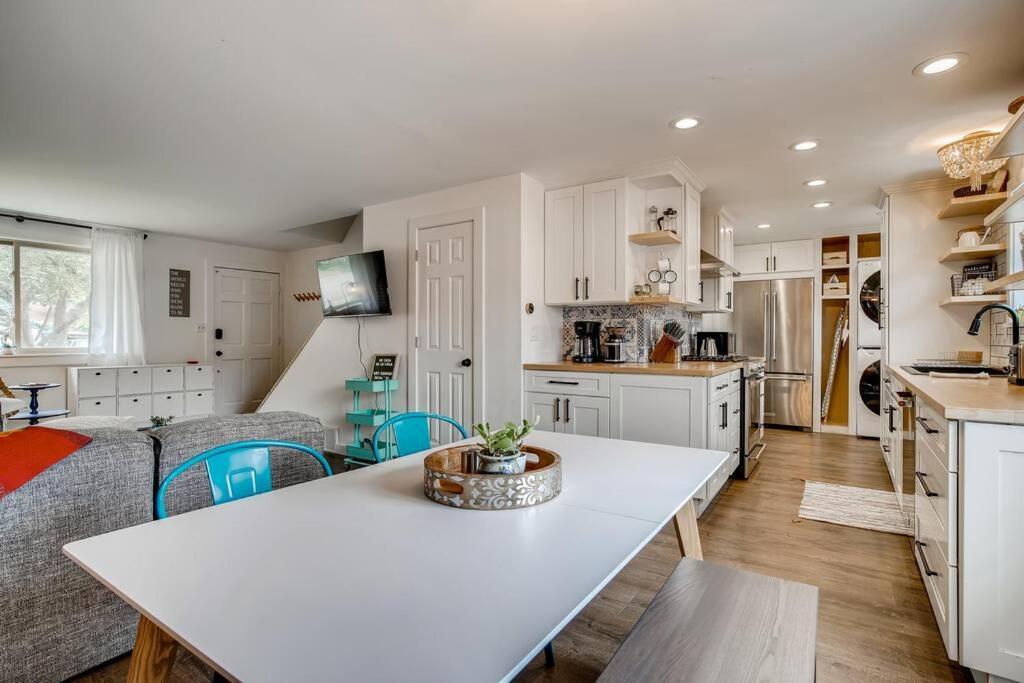 Family Townhome Near Mountains & Olde Town Apartment Arvada